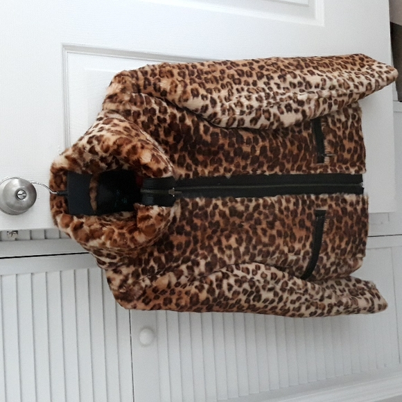 leopard print fur jacket - Picture 2 of 6